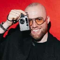 Alex Dobrovolskyi Photographer