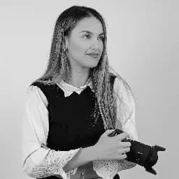 Lazarou G Photographer