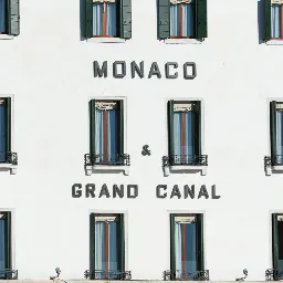 Hotel Monaco & Grand Canal