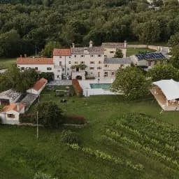 Villa Poropati