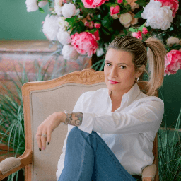 Flowersliving Floral Designer