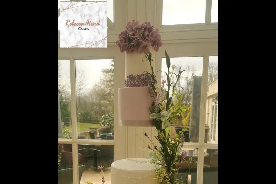 Rebecca Hurd Cakes — wedding catering — Snowdonia portfolio photo 4