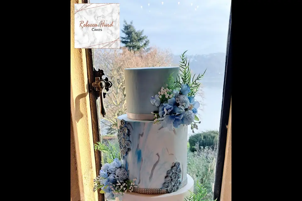 Rebecca Hurd Cakes — wedding catering — Snowdonia portfolio photo 2